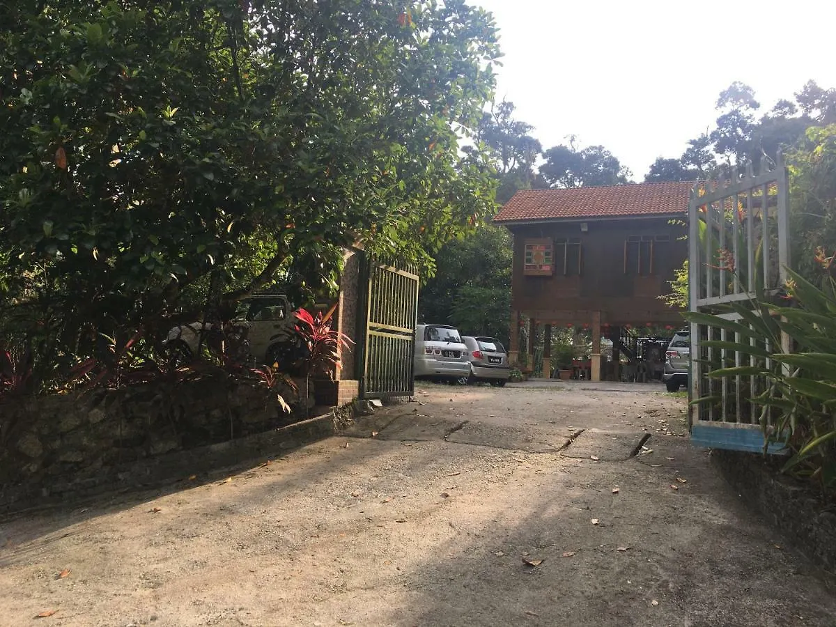Metta Lodge Balik Pulau