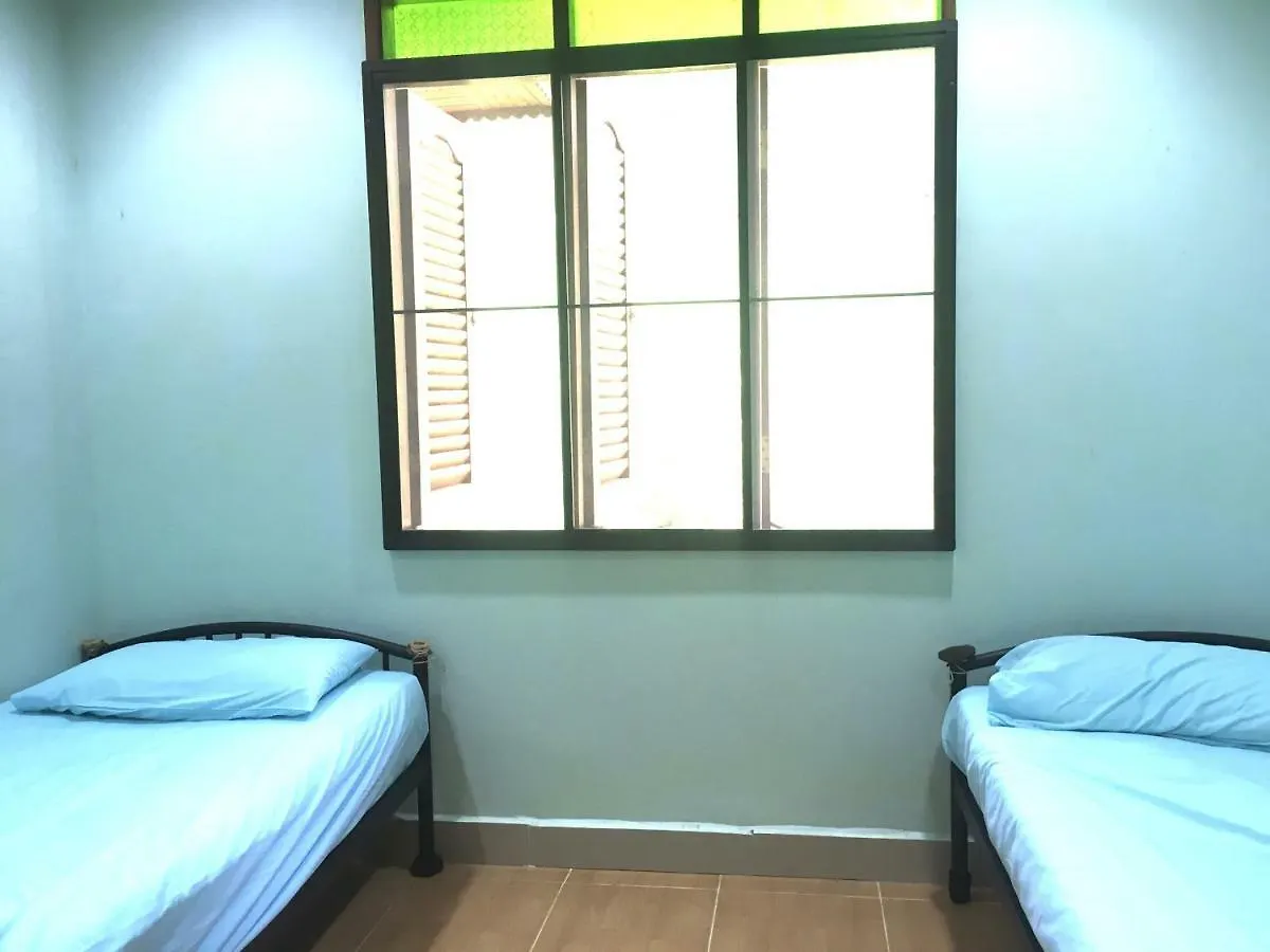 Metta Lodge Balik Pulau 0*,